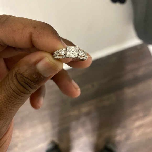 Promising ring - Picture 2 of 3